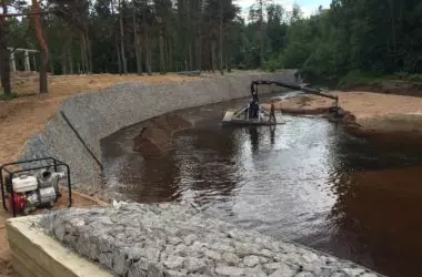 Укрепление берега реки Сестра
